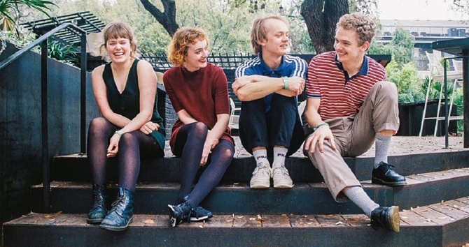 Pip Blom - Artist profile, concert dates, gigs and ticket information