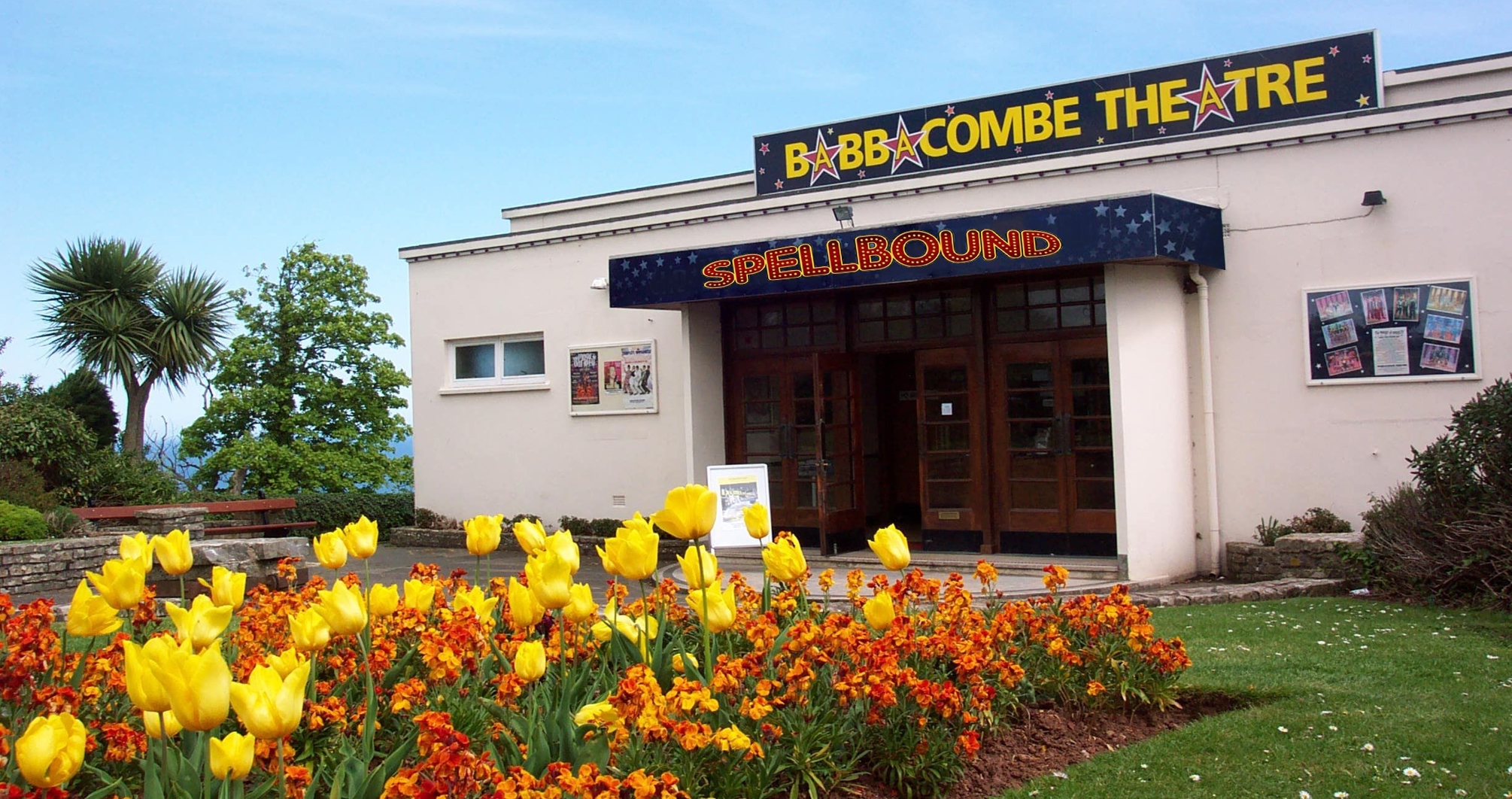 Queen's Greatest Hits by The Bohemians Tickets, The Babbacombe Theatre  Torquay