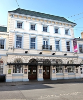 Queen's Theatre - Venue profile, concert dates, gigs and ticket information