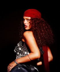 Elyanna - Artist profile, concert dates, gigs and ticket information